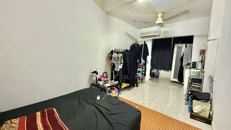 2-storey Terraced House for Sale in Bandar Tun Hussein Onn (Cheras) - Prem Kumar - Bedroom - PropertyGuru.com.my
