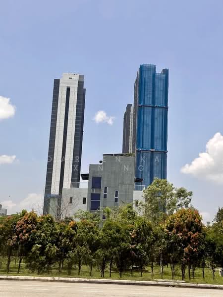 Kondominium untuk Dijual di Lakefront Residence - Darren Kai Xin Ng - Exterior - PropertyGuru.com.my