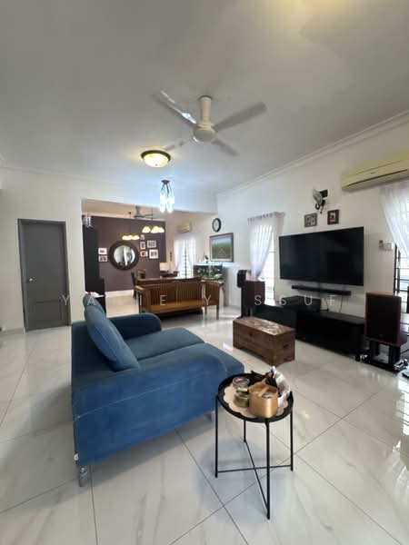 2-storey Terraced House for Sale in Bandar Kinrara (Selangor) - Yanie Yussuf - Living Room - PropertyGuru.com.my