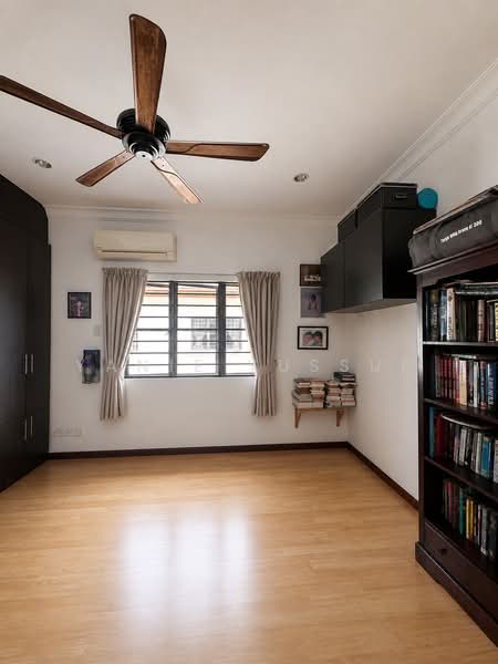 2-storey Terraced House for Sale in Bandar Kinrara (Selangor) - Yanie Yussuf - Family living room 1st floor  - PropertyGuru.com.my