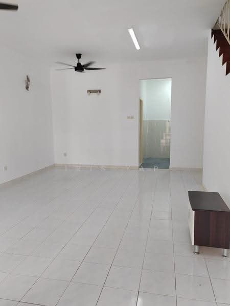 2-storey Terraced House for Sale in Balakong (Selangor) - Iris Yap - Living Room - PropertyGuru.com.my