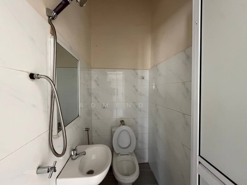 Rumah Teres 1 Tingkat untuk Dijual di Bandar Sri Damansara (Selangor) - Admend . - Bathroom - PropertyGuru.com.my
