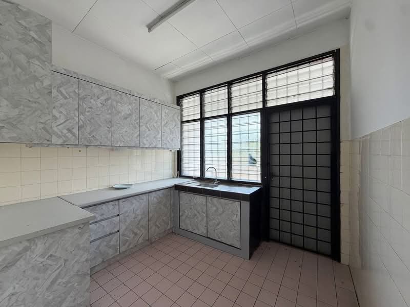 Rumah Teres 1 Tingkat untuk Dijual di Bandar Sri Damansara (Selangor) - Admend . - Kitchen - PropertyGuru.com.my