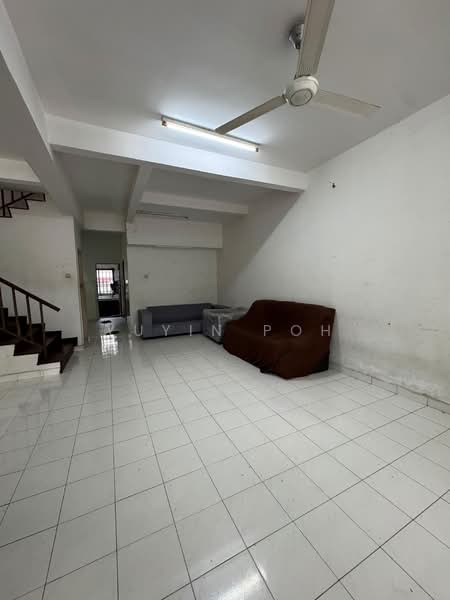 2-storey Terraced House for Sale in Taman Nusa Perintis (Iskandar Puteri (Nusajaya)) - YUYIN POH - Living Room - PropertyGuru.com.my