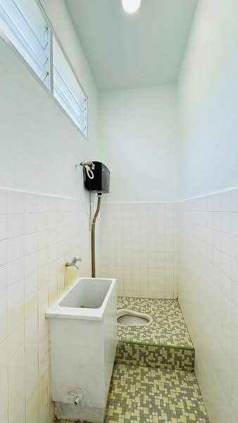 Rumah Berkembar untuk Dijual di Taman Desa Aman 2 (Sungai Lalang) - AfiqHamzah . - Bathroom - PropertyGuru.com.my