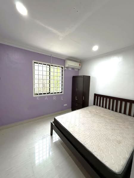 Rumah Teres 1 Tingkat untuk Dijual di Taman Molek (Johor Bahru) - Karl Lim - Bedroom - PropertyGuru.com.my