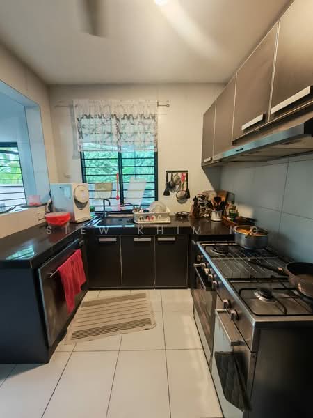 Rumah Banglo untuk Dijual di Taman Ampang Utama (Ampang) - Siew Khim Ng - Kitchen - PropertyGuru.com.my