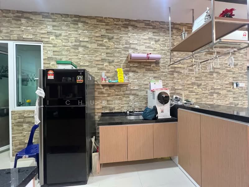 Condominium for Sale at Le Yuan Residence - Yi Chuen @ Steve Ling - Kitchen - PropertyGuru.com.my