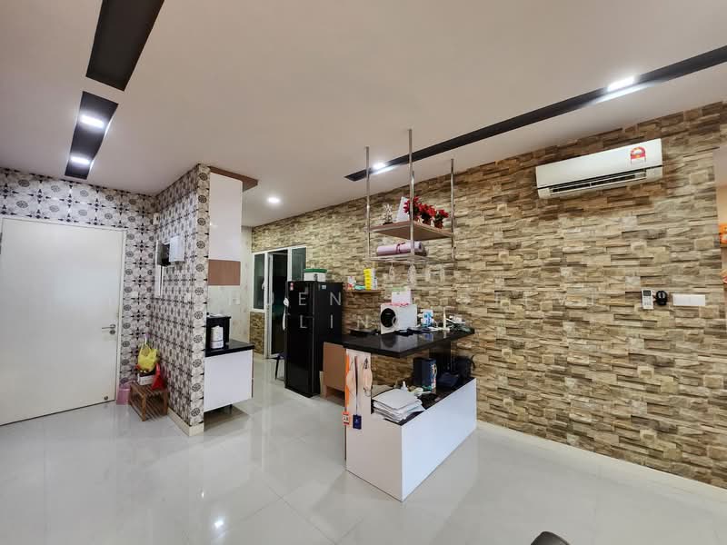Condominium for Sale at Le Yuan Residence - Yi Chuen @ Steve Ling - Kitchen - PropertyGuru.com.my