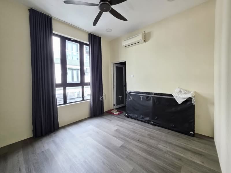 Semi-Detached House for Sale in Taman Sri Intan (Johor Bahru) - Yik Tat - PropertyGuru.com.my