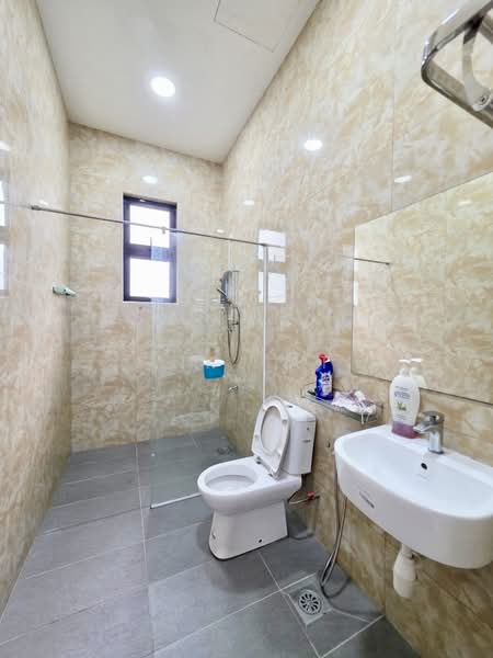 Semi-Detached House for Sale in Taman Sri Intan (Johor Bahru) - Yik Tat - PropertyGuru.com.my