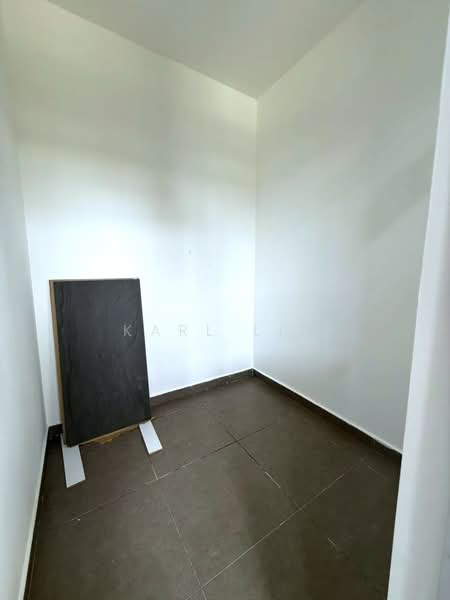 Semi-Detached House for Sale in Taman Gaya (Ulu Tiram) - Karl Lim - Interior - PropertyGuru.com.my