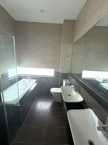 Semi-Detached House for Sale in Taman Gaya (Ulu Tiram) - Karl Lim - Bathroom - PropertyGuru.com.my