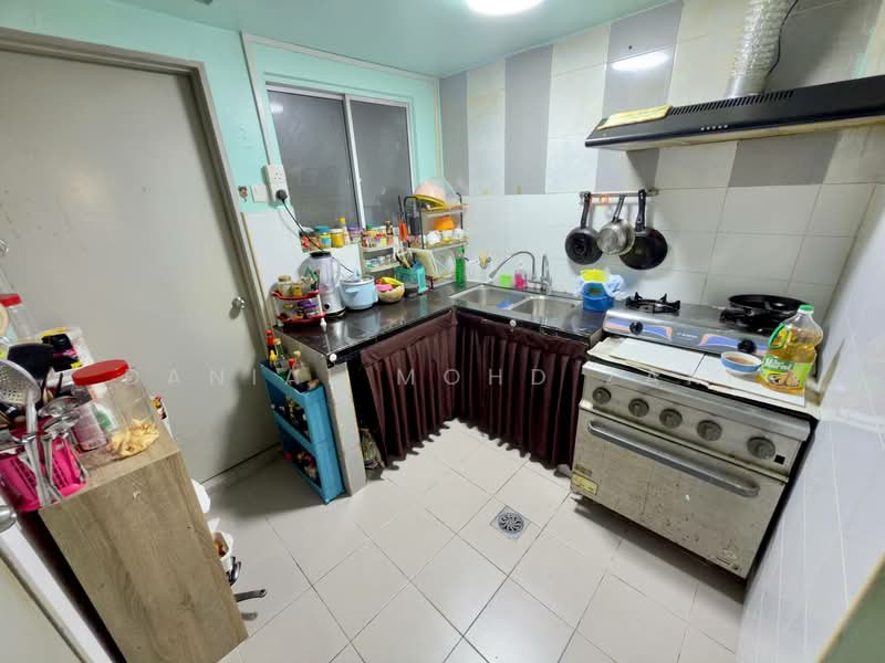 Condominium for Sale at D'Pines@Ampang - Danial Mohd Zaki - Kitchen - PropertyGuru.com.my