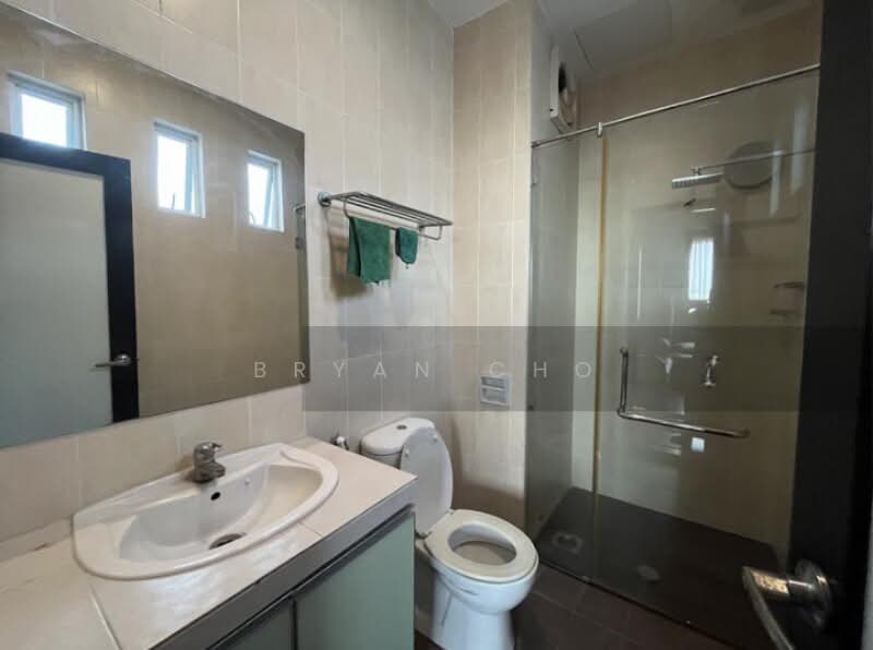 Rumah Teres 3.5 Tingkat untuk Dijual di Seri Kembangan (Selangor) - Bryan Cho - Bathroom - PropertyGuru.com.my