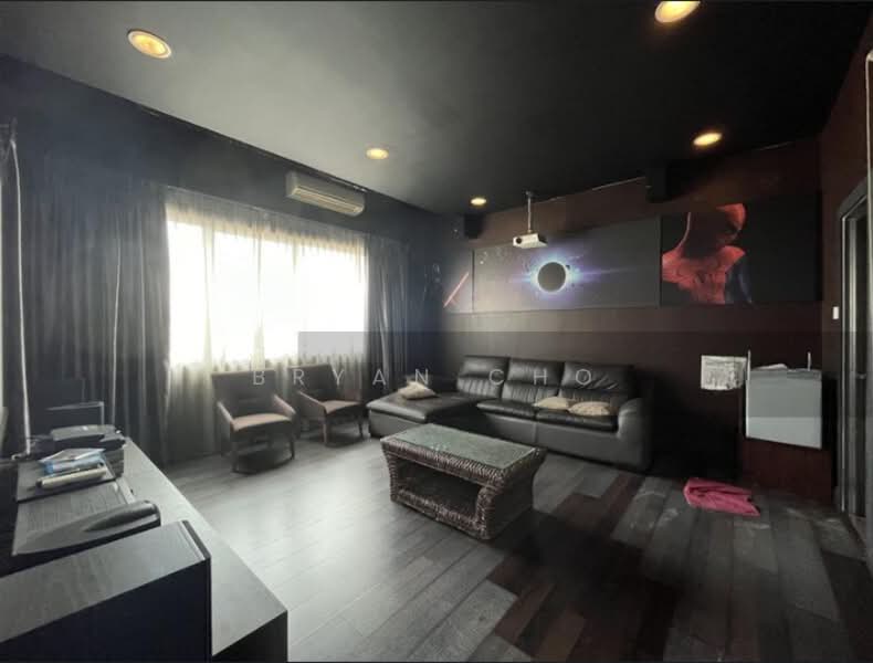 Rumah Teres 3.5 Tingkat untuk Dijual di Seri Kembangan (Selangor) - Bryan Cho - Living Room - PropertyGuru.com.my
