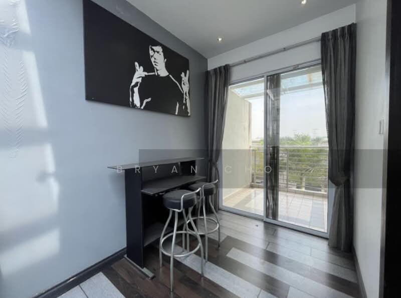 Rumah Teres 3.5 Tingkat untuk Dijual di Seri Kembangan (Selangor) - Bryan Cho - Balcony - PropertyGuru.com.my