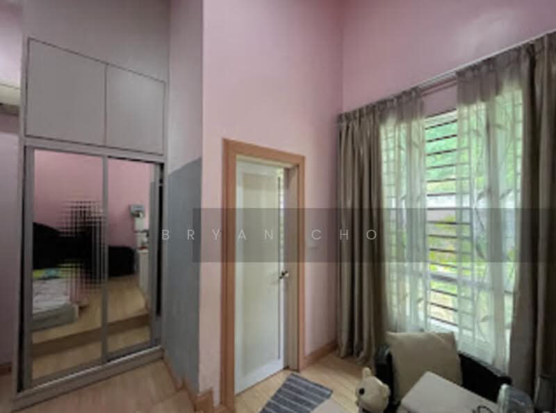 Rumah Teres 3.5 Tingkat untuk Dijual di Seri Kembangan (Selangor) - Bryan Cho - Bedroom - PropertyGuru.com.my