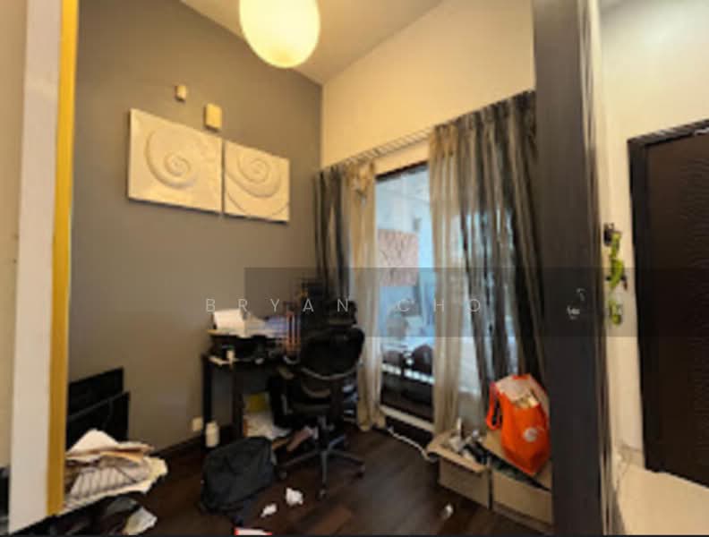 Rumah Teres 3.5 Tingkat untuk Dijual di Seri Kembangan (Selangor) - Bryan Cho - Study - PropertyGuru.com.my