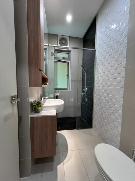 Terraced House for Sale in Bandar Putra Permai (Seri Kembangan) - Carmen Tan - Bathroom - PropertyGuru.com.my