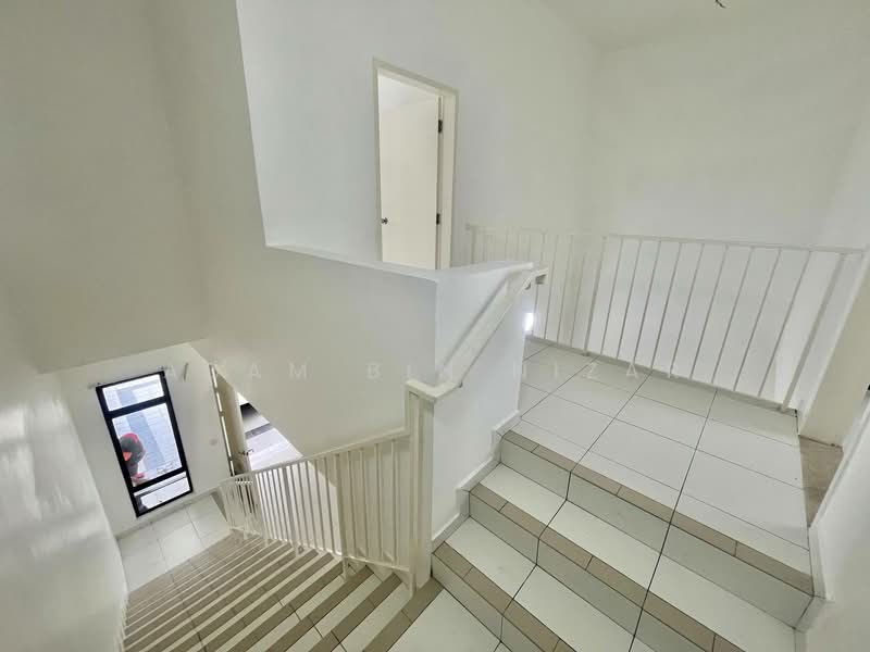 Rumah Teres 2 Tingkat untuk Dijual di Eco Grandeur (Puncak Alam) - Adam Bin Nizar - PropertyGuru.com.my