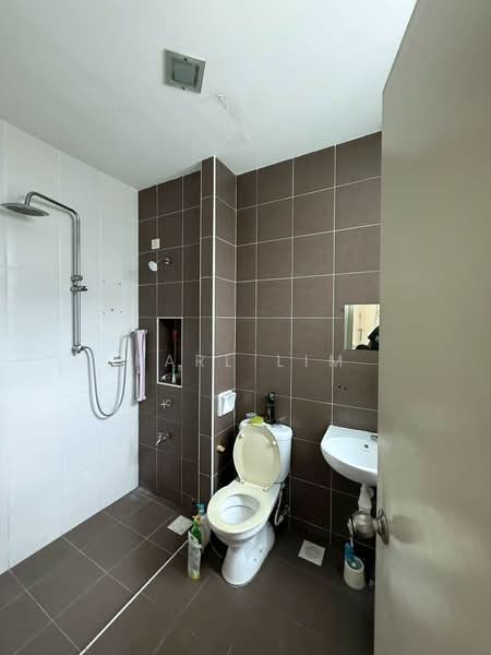 Cluster House for Sale in Taman Adda Heights (Tebrau) - Karl Lim - Bathroom - PropertyGuru.com.my