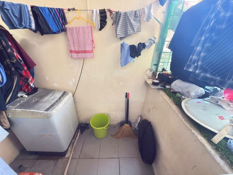 Apartment for Sale at Pangsapuri Sri Baiduri - Danial Mohd Zaki - Balcony - PropertyGuru.com.my