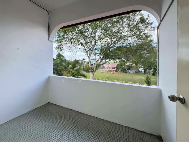 Semi-Detached House for Sale in Taman Nong Chik (Johor Bahru) - Alan Tia - PropertyGuru.com.my