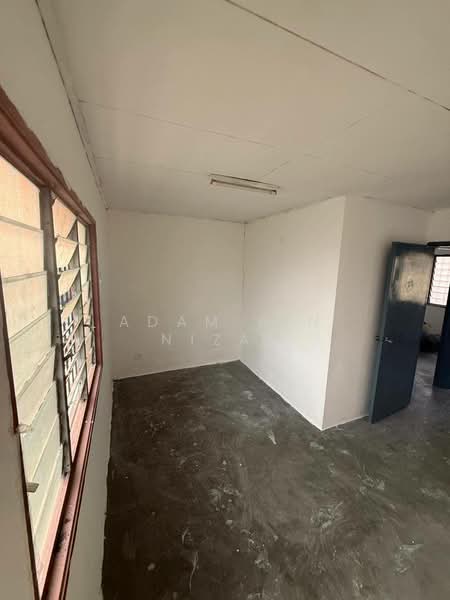 2-storey Terraced House for Sale in Sungai Buloh (Selangor) - Adam Bin Nizar - PropertyGuru.com.my