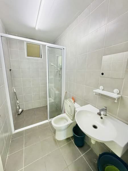 Service Residence for Sale at Savanna Executive Suite @ Southville City - Kow Tze Fui - Bathroom - PropertyGuru.com.my