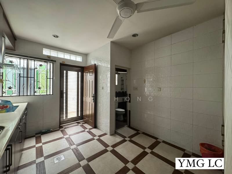Terraced House for Sale in Bandar Botanic (Klang) - KH Chong - Kitchen - PropertyGuru.com.my