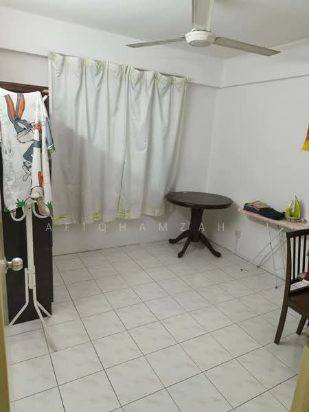 Pangsapuri untuk Disewa di Pearl Tower (Ria) - AfiqHamzah . - Bedroom  - PropertyGuru.com.my