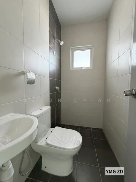 2-storey Terraced House for Sale in Kota Bayuemas (Klang) - Mason Chiah - Bathroom - PropertyGuru.com.my