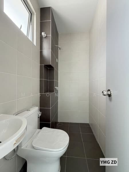 2-storey Terraced House for Sale in Kota Bayuemas (Klang) - Mason Chiah - Bathroom - PropertyGuru.com.my