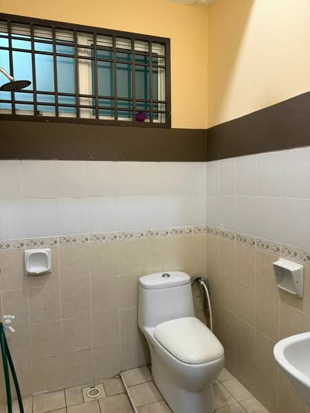 2-storey Terraced House for Sale at Taman Sri Pulai Perdana - Annie Lee - Bathroom - PropertyGuru.com.my
