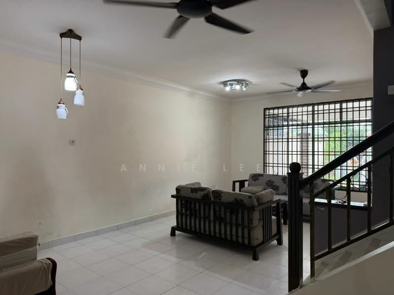 2-storey Terraced House for Sale at Taman Sri Pulai Perdana - Annie Lee - Living Room - PropertyGuru.com.my