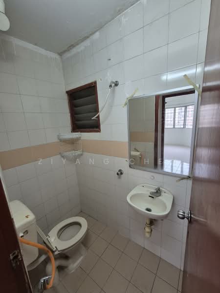 Pangsapuri untuk Disewa di Damai Apartment - Ziyang Chen - Bathroom - PropertyGuru.com.my