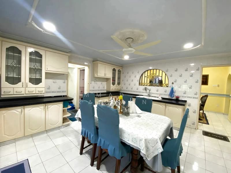 Bungalow for Sale in Seksyen 6 (Shah Alam) - Muhammad Iqmal Rahiman - Kitchen - PropertyGuru.com.my