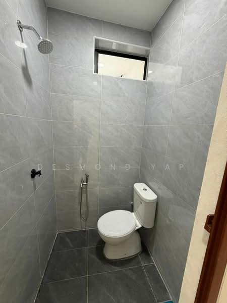 1-storey Terraced House for Sale in Taman Sri Bahagia (Tampoi) - Desmond Yap - Bathroom - PropertyGuru.com.my