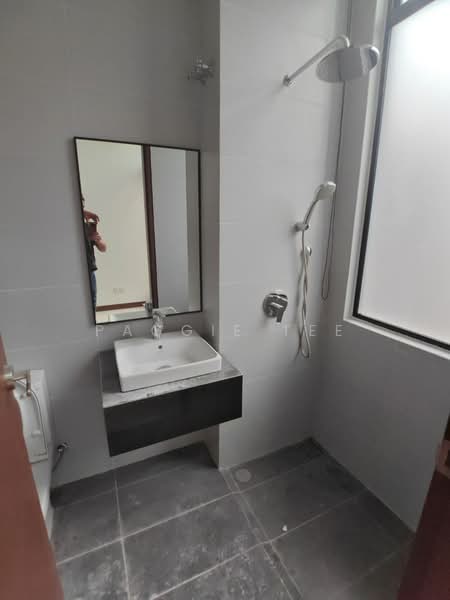 2-storey Terraced House for Sale in Puteri Harbour (Iskandar Puteri (Nusajaya)) - Paggie Tee - Bathroom - PropertyGuru.com.my