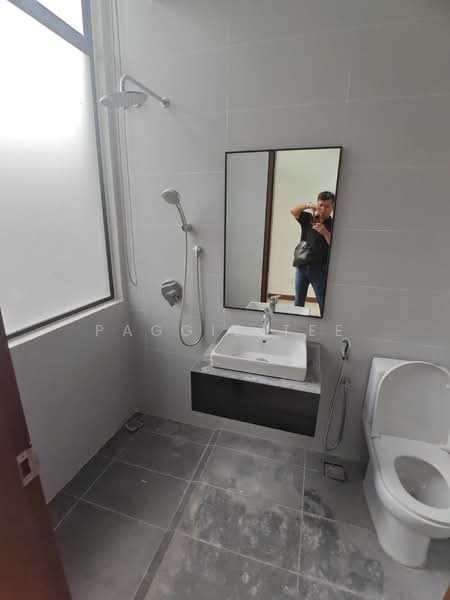 2-storey Terraced House for Sale in Puteri Harbour (Iskandar Puteri (Nusajaya)) - Paggie Tee - Bathroom - PropertyGuru.com.my