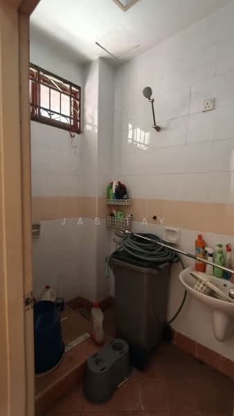 Rumah Teres 2 Tingkat untuk Dijual di Taman Damansara Aliff (Tampoi) - Jas Tay - Bathroom - PropertyGuru.com.my