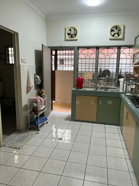 Terraced House for Rent in TAMAN PUCHONG UTAMA (Puchong) - Hartson Lew - Kitchen - PropertyGuru.com.my