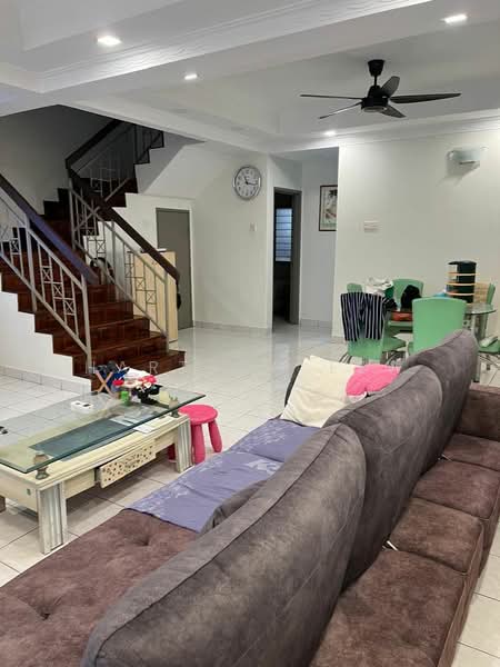 Terraced House for Rent in TAMAN PUCHONG UTAMA (Puchong) - Hartson Lew - Living Room - PropertyGuru.com.my