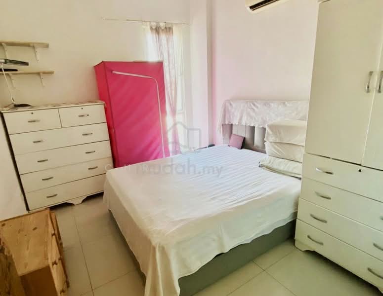 Condominium for Rent at Surin Condominium - Chris Teoh - Bedroom - PropertyGuru.com.my