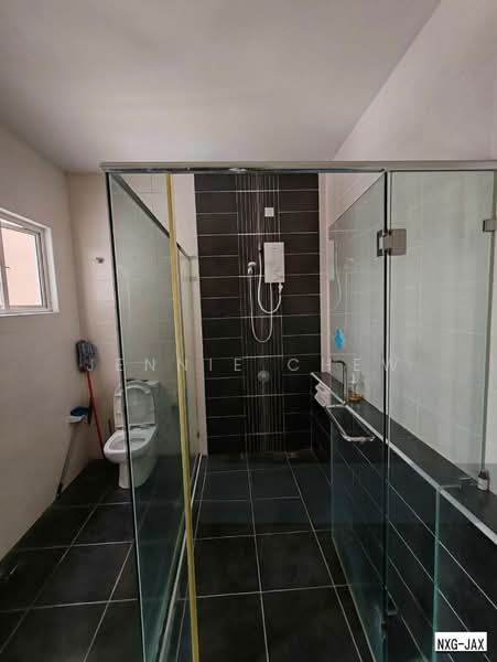 Semi-Detached House for Sale in Setia Damai (Setia Alam) - Jennie Chew - Bathroom - PropertyGuru.com.my
