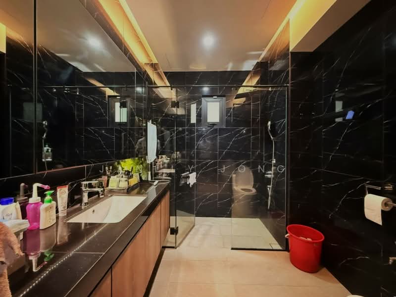 2.5-storey Terraced House for Sale in Taman Sutera Utama (Skudai) - Janlly Jong - Bathroom - PropertyGuru.com.my