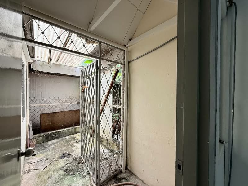 2-storey Terraced House for Sale in Taman Setiawangsa (Setiawangsa) - Azzad Zarull - Entrance - PropertyGuru.com.my