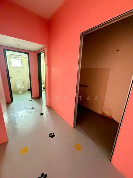 Shop / Office for Rent in Seksyen U13 (Setia Alam) - Chloe Tan - Corridor - PropertyGuru.com.my
