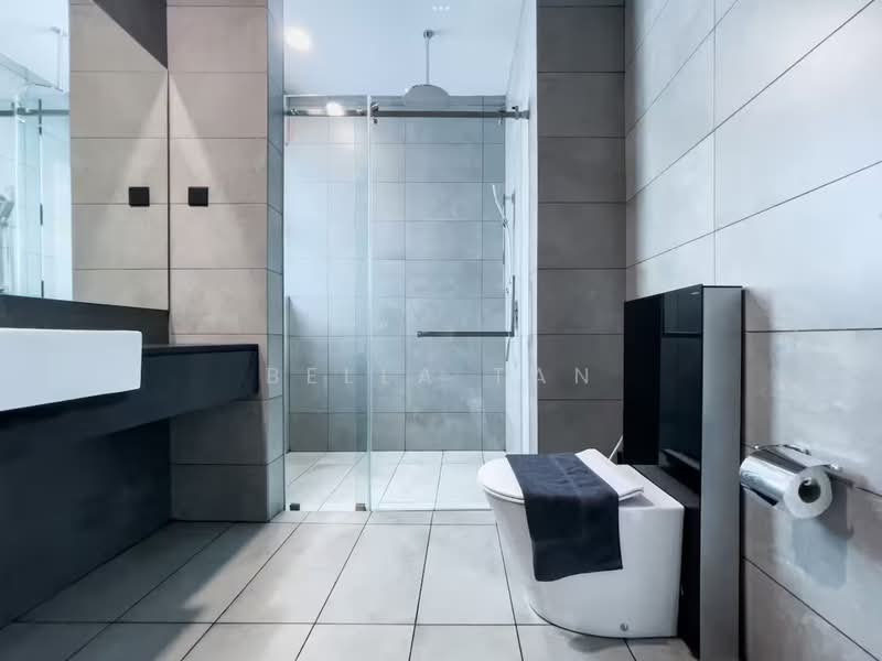 Service Residence for Sale at Paragon Gateway - Bella Tan - Bathroom - PropertyGuru.com.my